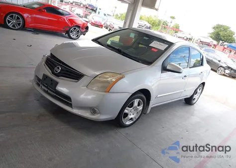 2010 Nissan Sentra 2.0S z USA, uszkodzony, nr VIN 3N1AB6AP8AL717590